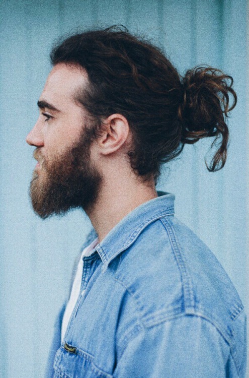 2016 hairstyles for men with curly hair