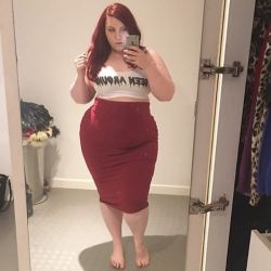 thechelseasmilex:  Red devil 👹  #effyourbeautystandards  #honormycurves #honoryourcurves #plussize #plussizemodel #plussizefashion #redhair #redhead #pale #paleskin #thick #thickgirl #alternativecurves  #styleissizeless #fatbabe #fatgirl  #girlswithcurves