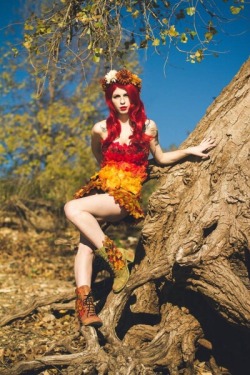 hjsteele:  Seasons of Ivy Project (thus far)   This project was created to document my growth and development as both a cosplayer and a model during the first year of me trying my hand at cosplay - the Fall Poison Ivy was the first cosplay I ever created.