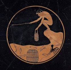 lfratino: Ambrosius Painter, red figure kylix with boy fishing, c. 510-500 BCE