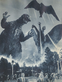 swampthingy:  Godzilla Vs. King Ghidorah
