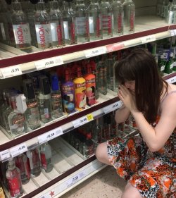 putanursaringonit:  starwarsgraphictee:  blackness-by-your-side:  gay vodka!  And for £13, the gayest number and gayest money there is!  I’m buying vodka I guess