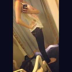 skinnyjeansforwoman:  when you find those jeans that fit just rightâ€¦ ðŸ˜±ðŸ‘–ðŸ’– #skinnyjeans #lucky #yay #jeans #fittingroom #thebooty #tallpeopleproblems #thestruggle #forreal #selfie by poeticpotato http://ift.tt/1mqa1nv  Submit your own changing