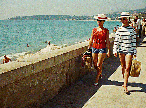 charitydingle:Du côté de la côte / Along the Coast— 1958, dir. Agnès Varda