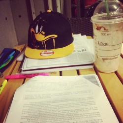 #Starbuck #study #cap #bored #funnycap #likethat #coffe #frappucino #mocha #buenosaires #unicenter #test #duck