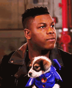 somanygorgeousmen:John Boyega with a puppy. [x]