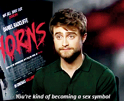 wingardiumlevioswift:thefingerfuckingfemalefury:sunnyxdraco:ravenclaw-enfp:believeinprongs:igperish:(x)DANIEL RADCLIFFE IS MY FAVORITE PERSON ALIVE FUCK YES DAN I FUCKING LOVE YOU SO MUCH YOU WONDERFUL HUMAN BEINGHE WENT THERETELL THEM DAN!!
