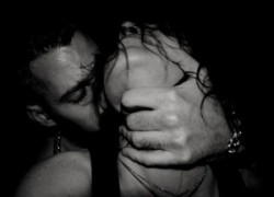 melbournedominant:  When you kiss her, hold the back of her neck or grab a handful of her hair. Kiss her hard just so she knows how badly you want her 