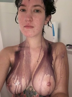 queengayla:  this purple shower was heaven for me
