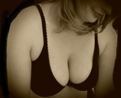peteinwis:  milfthick:  (X-post /r/wife)25yo wife tits first post if she gets enough good feedback she will post more. Please comment :)  Lovely gal with super breasts!