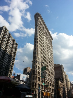 Finally got to see this gem for the first time today. Flatiron building in NYC.