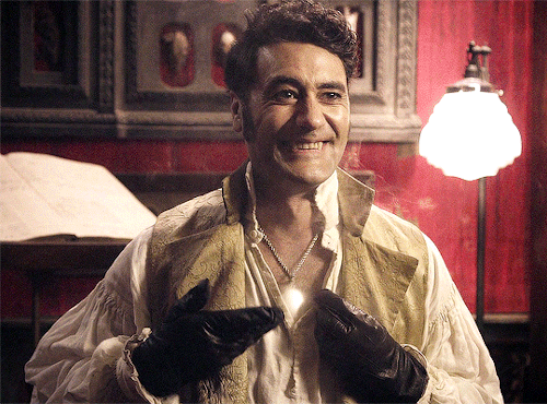 brandon-lee:WHAT WE DO IN THE SHADOWS (2014) dir. Taika Waititi &amp; Jemaine Clement