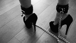 Training in Heels ,   WANT TO TRY !!!! 