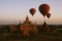 honesinasia:  Bagan Balloons