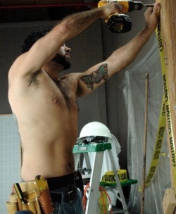 Sexy tradie.