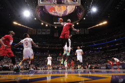 nba:  LeBron James #6 of the Miami Heat attempts a dunk during a game against the Los Angeles Lakers at STAPLES Center on December 25, 2013 in Los Angeles, California. (Photo by Andrew D. Bernstein/NBAE via Getty Images) 