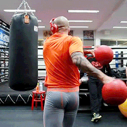 cinemagaygifs:  dudetube:   Miguel Cotto     In honor of the Cotto/Canelo fight tonight.   👀   