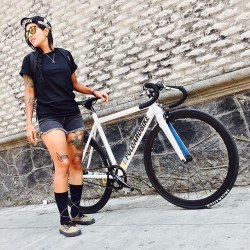 fixiegirls:  Repost: @vargas.brianda   Loving my new bike. ❤️ Williamsburg 2016 @poloandbike  @poloandbikemx  #fixedgear #fixie #fixed #poloandbike #womenwhocycle #meow #tattooedgirls #cycling #piñonfijo #poloandbikemx #thickslick #cinelli #sellesanmarco
