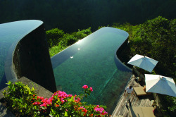 sixpenceee:  Hanging Infinity Pools in Bali at Ubud Hotel &amp; Resort