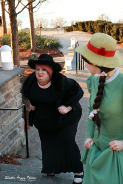 thenoodlebooty:brienne-of-fart:Sophie Hatter and The Witch of the WasteSophie -  PeterslittlesailboatThe Witch of the Waste -  brienne-of-fart Photography - Shutter CrazyTHIS IS THE BEST COSPLAY IVE EVER SEEN