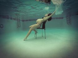 pregbab:  Underwater  Submerged art