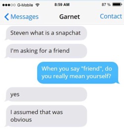 Text by textsbetweengems since Garnet asked.. I assumed that she just wanted to send snaps to. “Herself”  I could just imagine that Sapphire is photogenic and she’s the one that takes the most selfies(Submitted by siony-puppy)