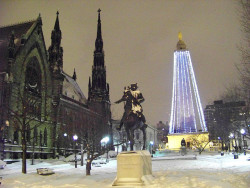 coltonwbrown:  Mount Vernon Place December 2009 by Colton Brown on FlickrBaltimore’s Washington Monument, the John Eager Howard Statue and the Mount Vernon Place United Methodist Church. 