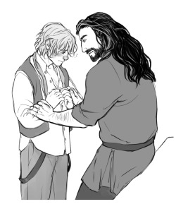 kaciart:  Ewe wanted Bilbo shakily undressing because he want’s Thorin but Thorin stops him, because he knows Bilbo isn’t ready for the D just yet. 
