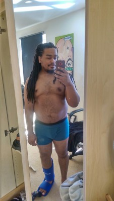 gainingstraight:  iwanttobeafatman:  No longer the slim trim man of yesteryear my friend. You’re starting to chub up…. :)  Hehe, yep! The effects of my sweet tooth are finally kicking in, ey?  Give in to the sweet tooth GS