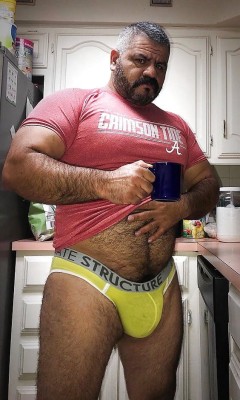 Ursos-Bear-Black-Muscle -Daddy - Brasil