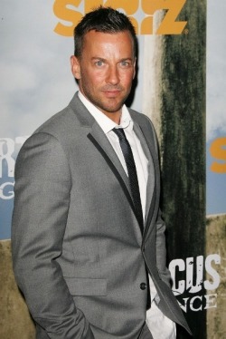 straight-loads:  Spartacus actor Craig Parker in all his glory. 