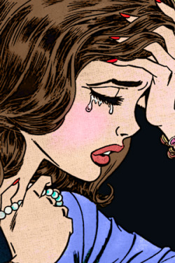 insanity-and-vanity:‘Cause I’m pretty when I cry…