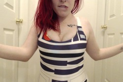 leiacakes:  My R2D2 Swimsuit is here &lt;3 clipvia -|- clips4sale -|- extralunchmoney -|- wishlist  R2 swimsuit are the best