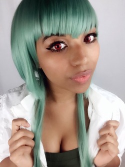 badgersinbowties:  Emerald Sustrai costest 2 is a go! This time with contacts~ ❤️ 
