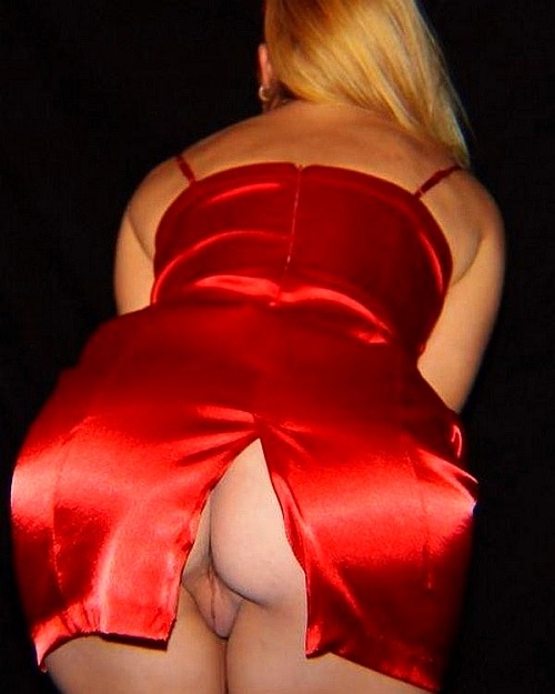 Ass tight dress upskirt