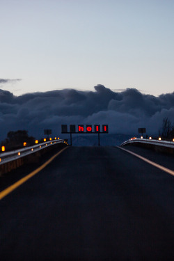 slbtumblng:  fabforgottennobility:  zarb:  By   Thomas Hawk on Flickr  keep going  No place like home.   highway to hell~