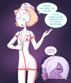 Pearl picking out her Halloween costume with a little help from Amethyst!
