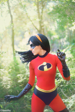 cosplayhotties:  Incredibles - Violet by beethy