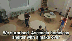 jackanthfern:  huffingtonpost:  Homeless shelter is transformed into 5-star restaurant, hot food and warm hearts all around.  See the full video here.   :))))))))))))) this makes me really happy 
