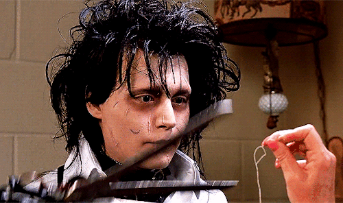 van-helsing:JOHNNY DEPP in Edward Scissorhands (1990) dir. Tim Burton