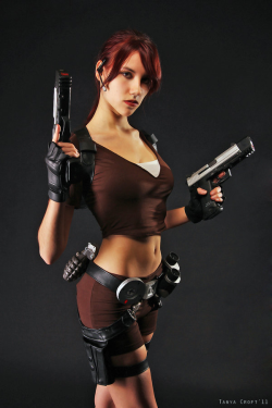 cosplayblog:  Lara Croft from Tomb Raider: Legend  Cosplayer: Tanya Croft  