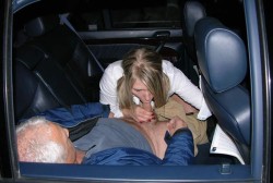 doggingsite:  blowing an old dogger in the car  Lovely grandpa getting sucked
