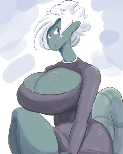boobsketch messin’ with shades