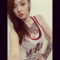 k-peach:  So I’ve taken all the piercings out my face, feels so wierd. #altgirl #alternative #tattoo #ink #bodymodification #girlswithink #girlswithtattoos #instagood #instadaily #photooftheday 