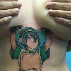 theangrymarshmallow:  blackbatwing:  Greatest tattoo ever omfg  I’m not even mad at this one… 