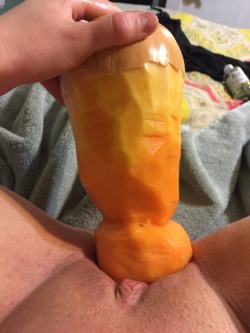 upthesnatch:  ‘Butternut squash'ed into my pussy   Carved squash to be just the right shape and size, genius.
