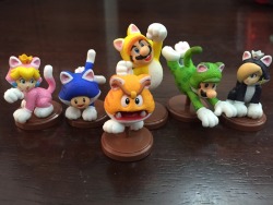nintendotweet:  Some Super Mario 3D World toys that came inside choco-eggs! 