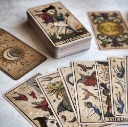 scarletravenswood:    Good morning fellow tarot readers! Do you have a deck that is inspiring you at the moment?  Do you find that you connect best with historic decks or contemporary decks?  Or, perhaps you like contemporary decks inspired by tarot