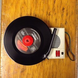 olympicvinyl:  The smallest turntable ever. #45s #45hive #vinyl 