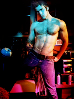 emilyevanston: lmnpnch:  Chris Evans by Tony Duran for Flaunt Magazine (2004)  welcome back to my dash you sexy truck stop hooker 
